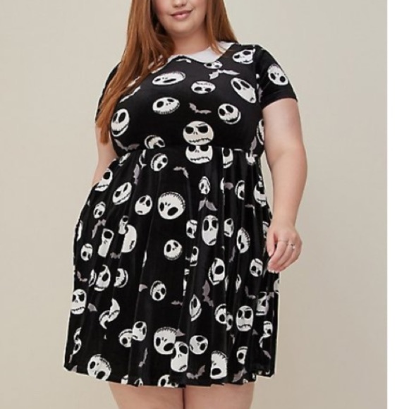 TORRID NWT DISNEY THE NIGHTMARE BEFORE CHRISTMAS MINI VELVET DRESS HALLOWEEN - Picture 2 of 6